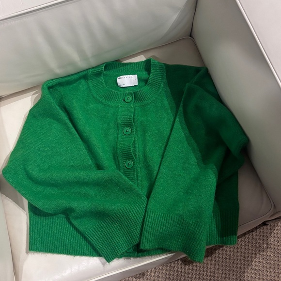 Green cardigan - Picture 2 of 2